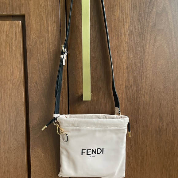 Authentic Fendi Sacchetto bag, light pink drawstring bag, like new (used once) - Picture 8 of 10
